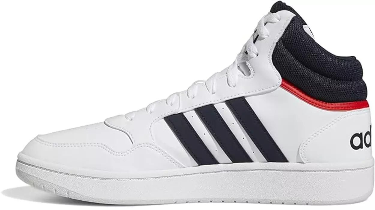 Chollo Zapatillas altas adidas Hoops Mid 3.0 por sólo 41,95€ con envío gratis (40% de descuento)