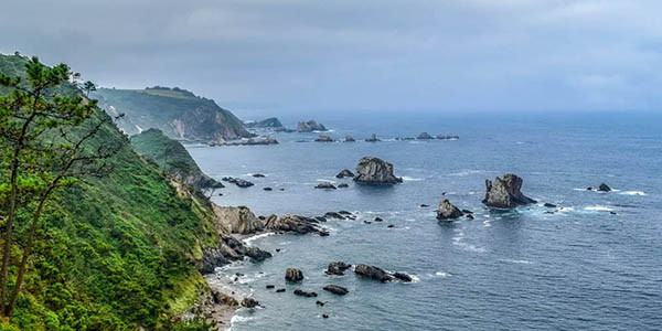 Escapada a Asturias: Apartamento con desayunos y visita a bodega de sidra y quesería desde solo 50€ por persona