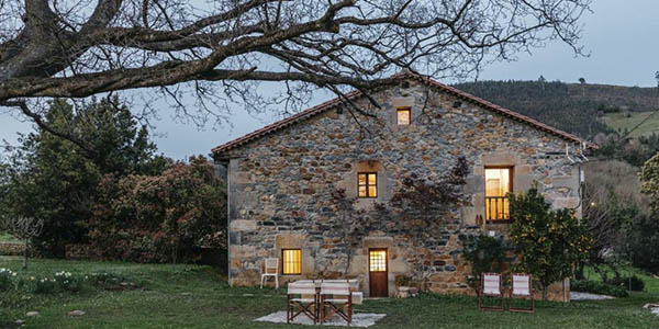 Disfruta Suances en esta preciosa casa rural boutique para 10 personas desde solo 52,60€/noche