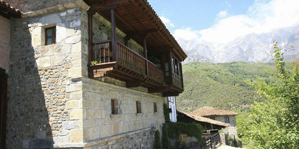 Hotel rural en Baró cerca de los Picos de Europa desde solo 35€/noche con cancelación gratis