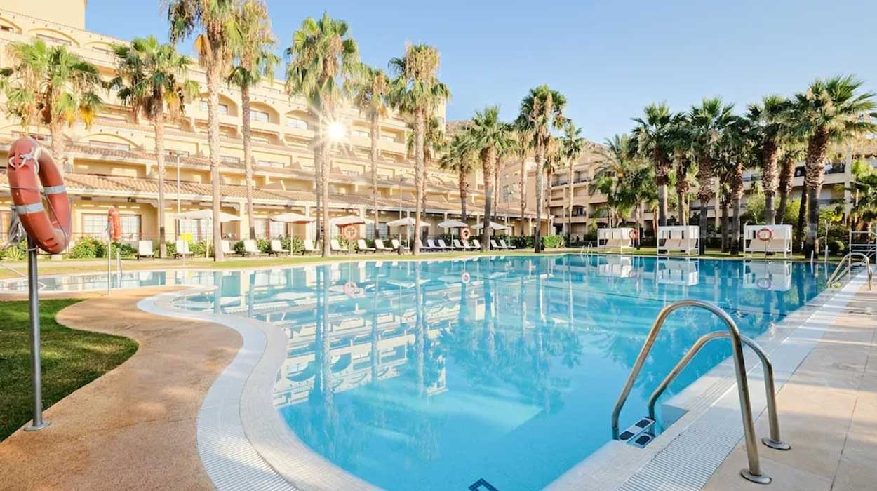 Escapada de lujo a Almería: 2 noches en el Hotel Almería Wellness & Golf 5* con Pensión Completa desde sólo 93€