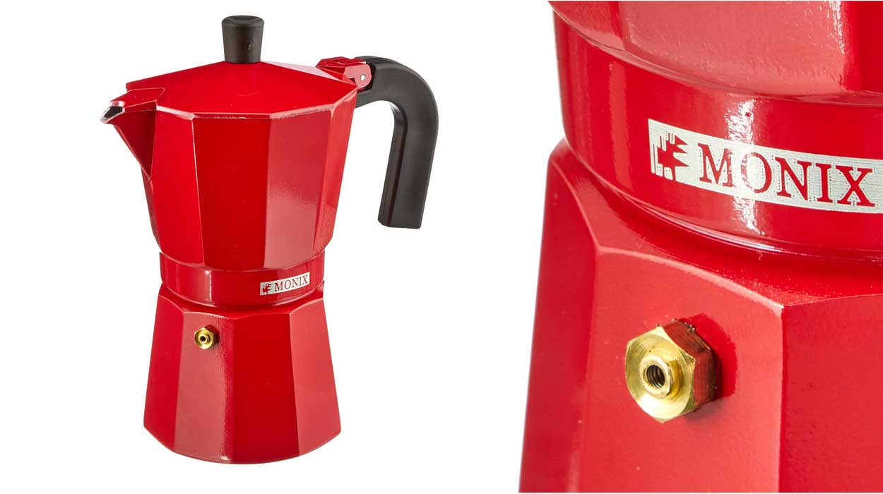 Dale un toque de color a tu cocina con esta cafetera italiana Monix en color fresa a un precio DE RISA