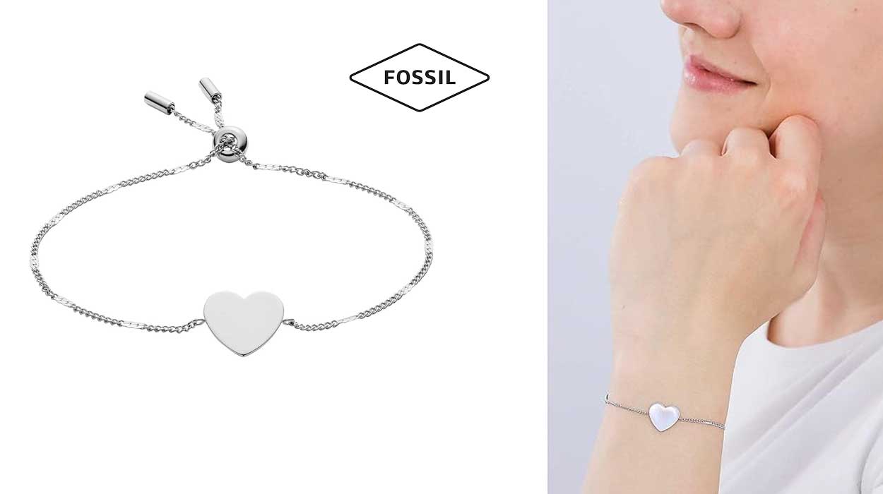 Hazte ya con esta pulsera Fossil con corazón grabable a su precio mínimo histórico y consigue una GANGA absoluta