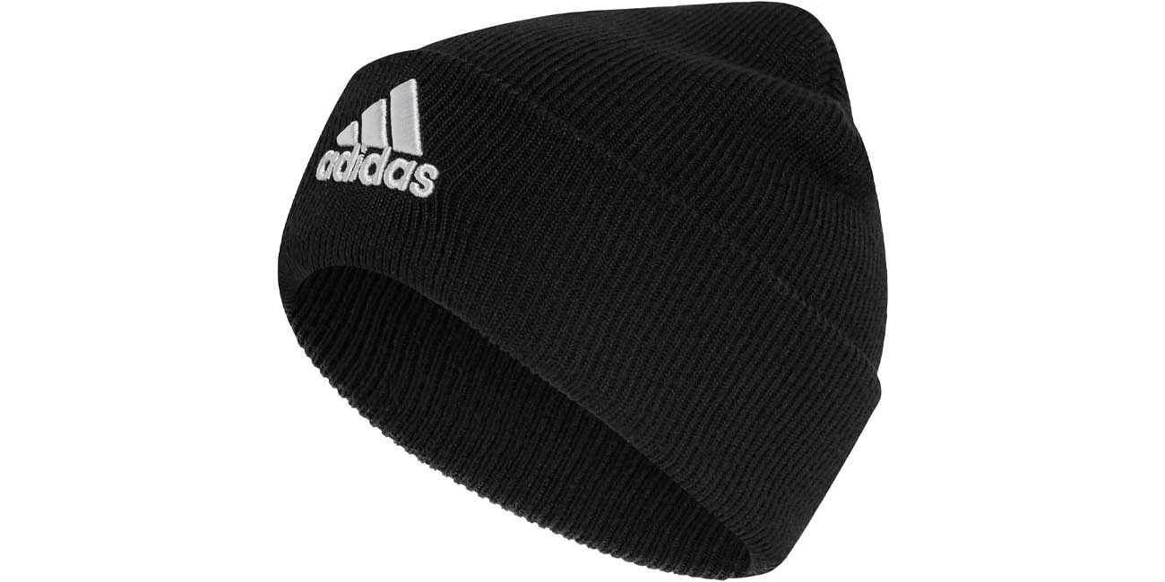 Este invierno mantente calentito con el gorro Adidas Logo Beanie Cuf, ¡ahora con un 44% de descuento!