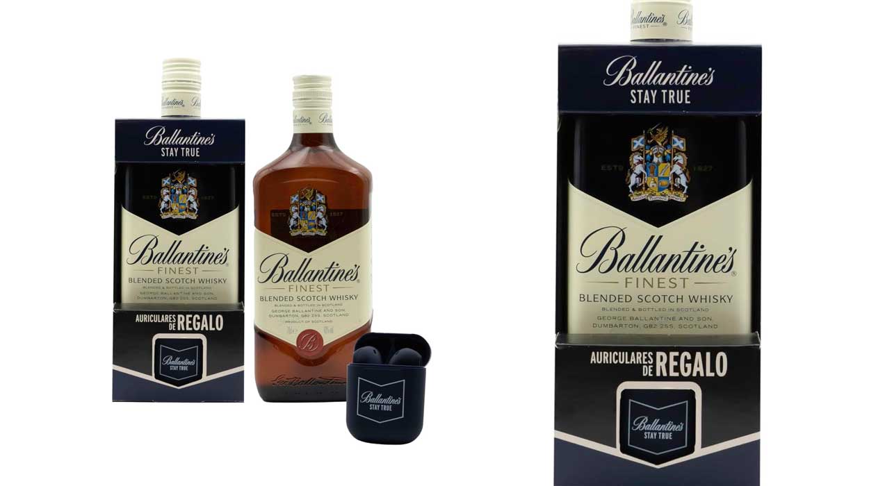 Chollo Ballantine’s Finest Blended Scotch whisky con auriculares de regalo por sólo 12,45€ (-19%)