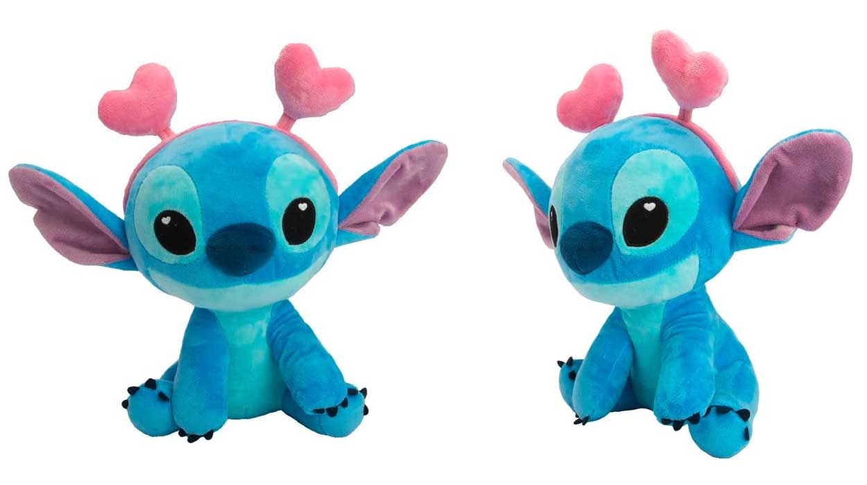 Chollo Peluche Stitch Love Corazones de 25 cm con licencia oficial por sólo 19,99€ ¡Va a volar!