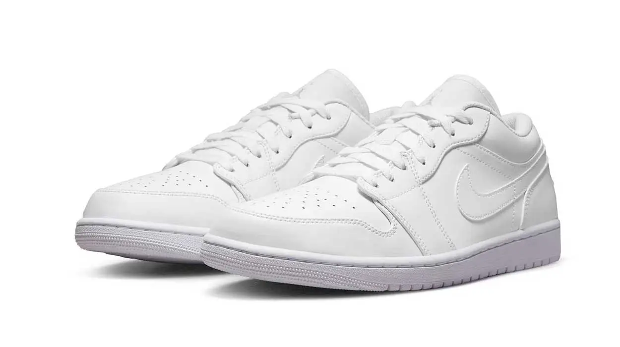 Chollo Zapatillas NIKE Jordan 1 low blancas para hombre por sólo 64,95€ (-50%)