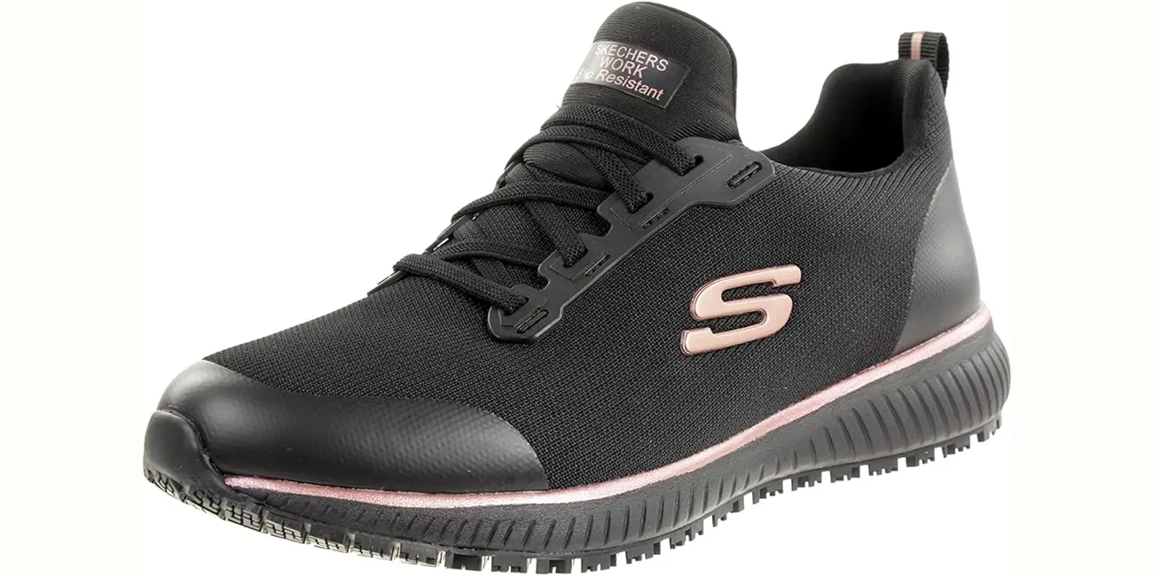 Chollo Zapatillas Skechers Work: Squad SR para mujer por sólo 39,95€ con envío gratis (-38%)