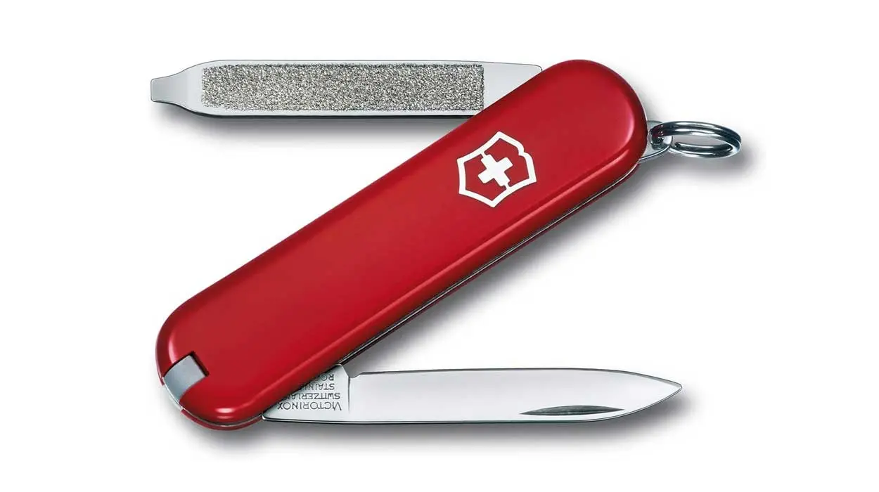 Chollo Navaja pequeña Victorinox Escort con 6 funciones por sólo 8,95€ (-19%)