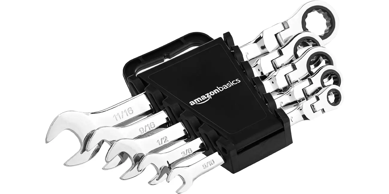Chollo Juego de llaves de trinquete Amazon Basics de 5 piezas por sólo 18,74€ (-49%)