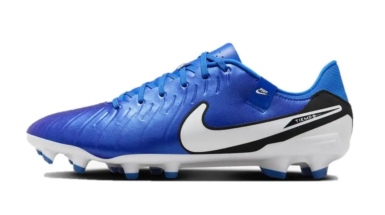 Chollo Zapatillas de fútbol Nike Legend 10 Academy por sólo 30€ con envío gratis (-53%)