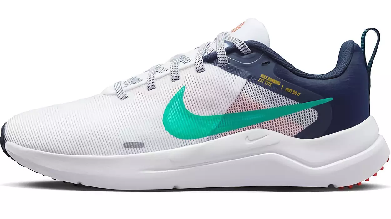 Chollo Zapatillas de running Nike Downshifter 12 para mujer por sólo 41,99€ (40% de descuento)