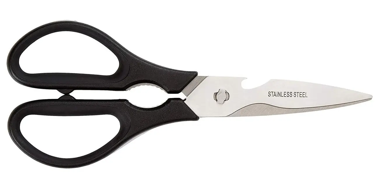 Chollo Tijeras de cocina multifunción Amazon Basics por sólo 4,49€ (-32%)