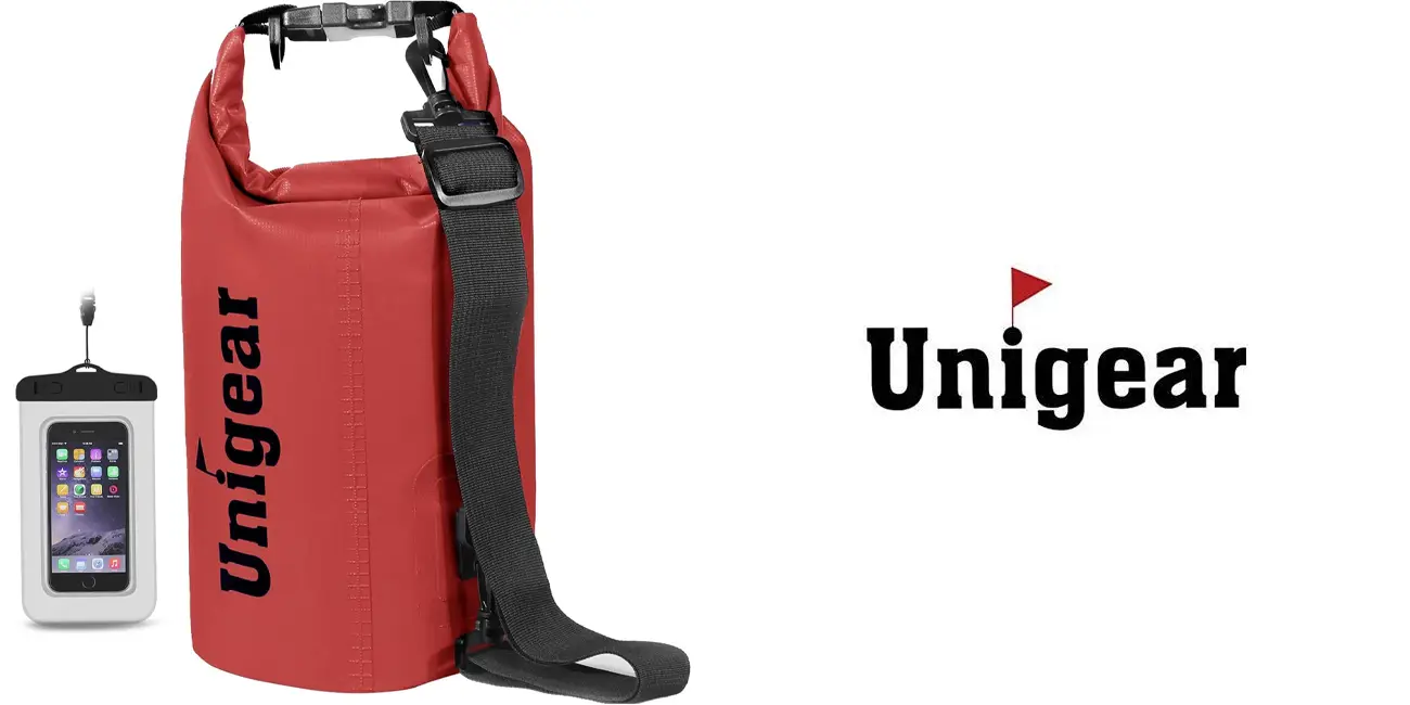 Chollo Bolsa estanca Unigear impermeable de 2 litros con funda para smartphone por sólo 11,54€ (-36%)