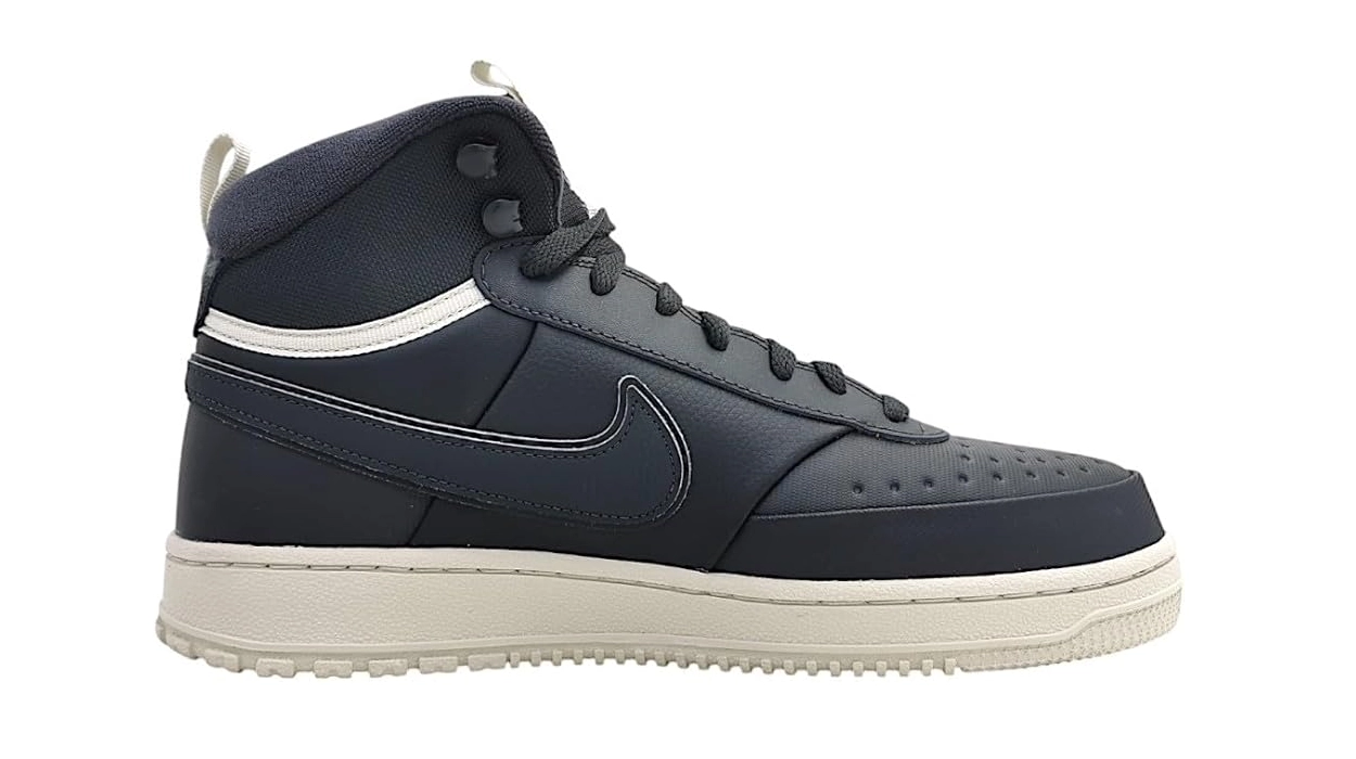 Chollo Zapatillas Nike Court Vision Mid Winter para hombre por sólo 42,74€ con envío gratis (-32%)