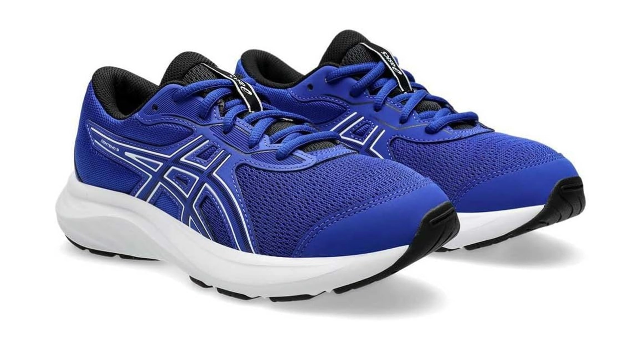 Estas zapatillas Asics para niños tienen un descuentazo en varias tallas (para peques y no tan peques)