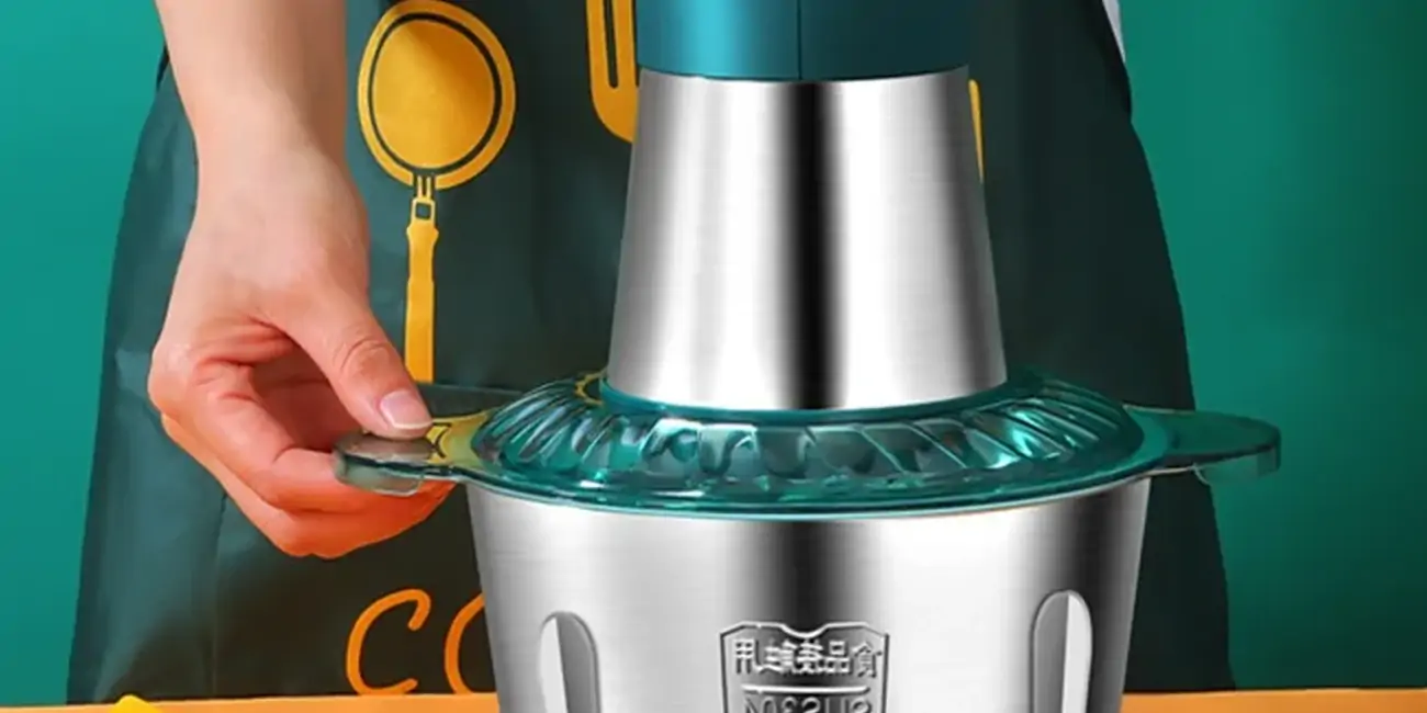 Chollo Picadora de carne eléctrica Betuyoo de 250W por sólo 14,22€ con envío gratis (-55%)