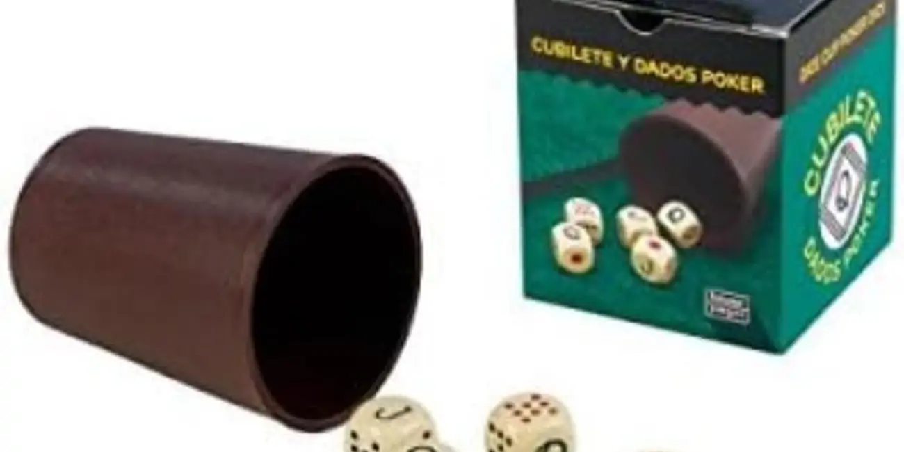 Chollo Set Falomir de Cubilete y 5 dados incluidos por sólo 3,99€ (56% de descuento)