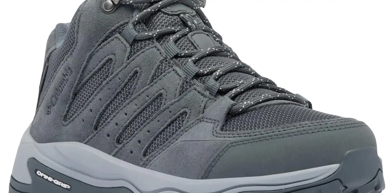 Camina con seguridad en rutas húmedas con estas zapatillas Columbia Redmond IV Low Waterproof para mujer rebajadísimas en Amazon