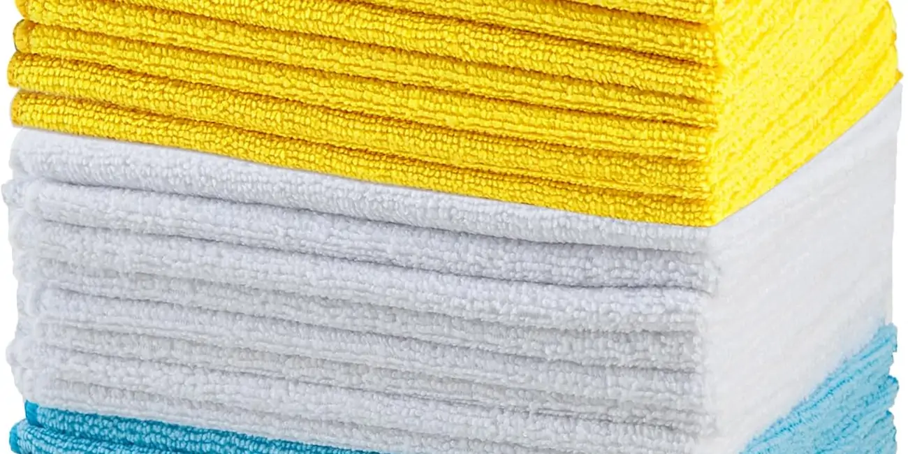 Llévate un pack de 24 paños de microfibra Amazon Basics para limpiarlo todo a 0,45€ cada uno ¡BRUTAL!