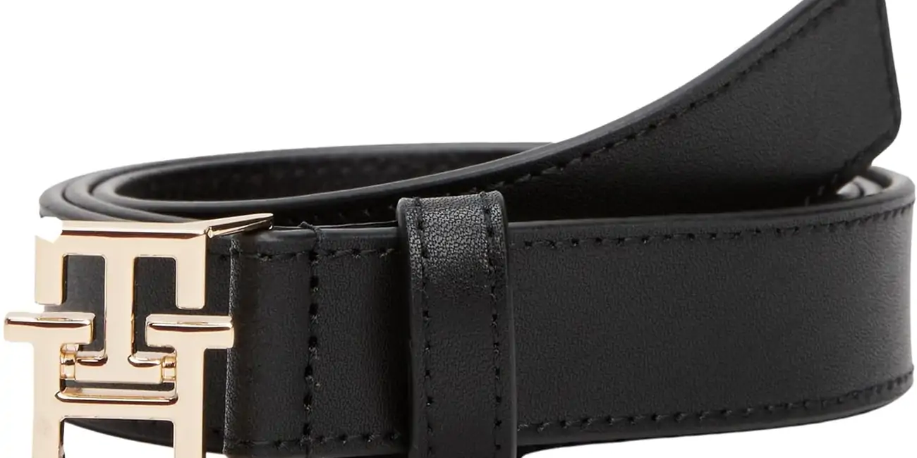 Amazon rebaja este elegante cinturón de piel Tommy Hilfiger con hebilla insignia para mujer a sólo 18,30€ (y cuesta más de 59€ en tiendas)