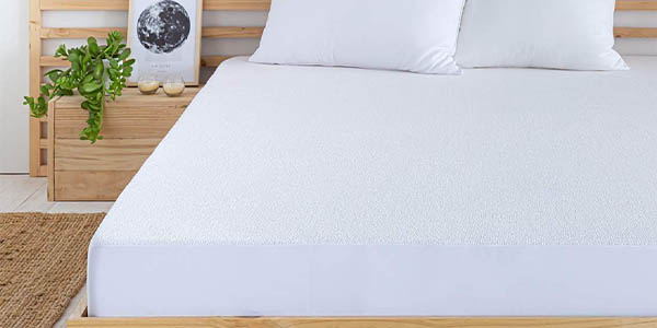 Chollo Cubrecolchón Todocama impermeable y transpirable a precio top en varias medidas desde sólo 10,99€ (-60%)