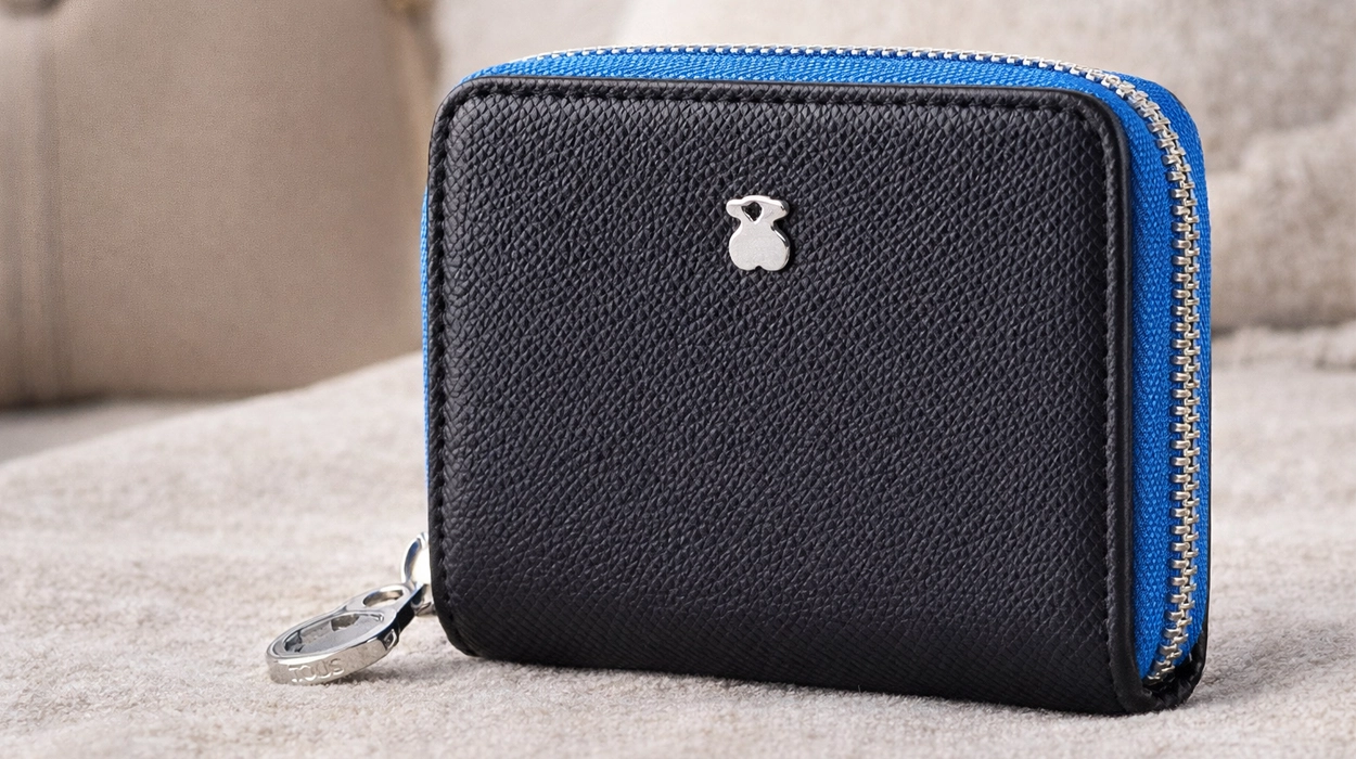 El pequeño accesorio de TOUS que muchas llevan a diario ahora a mitad de precio