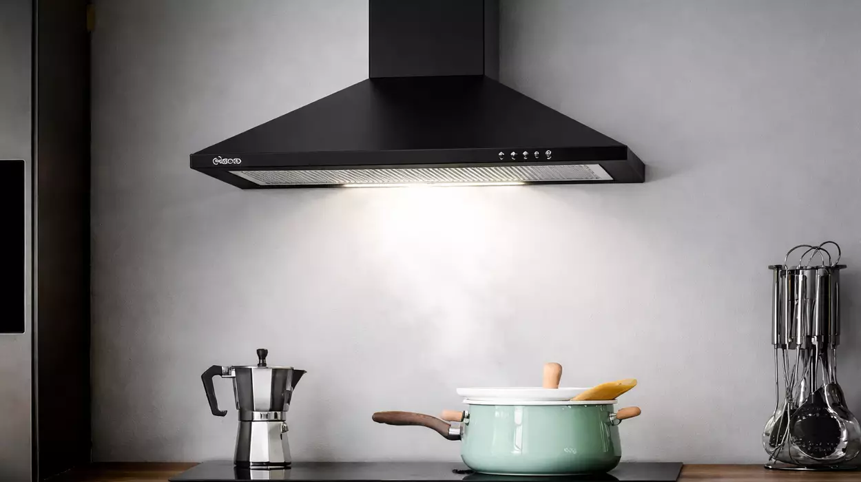 Chollo Campana de pared Ciarra de 60 cm por sólo 62,58€ con envío gratis (33% de descuento)