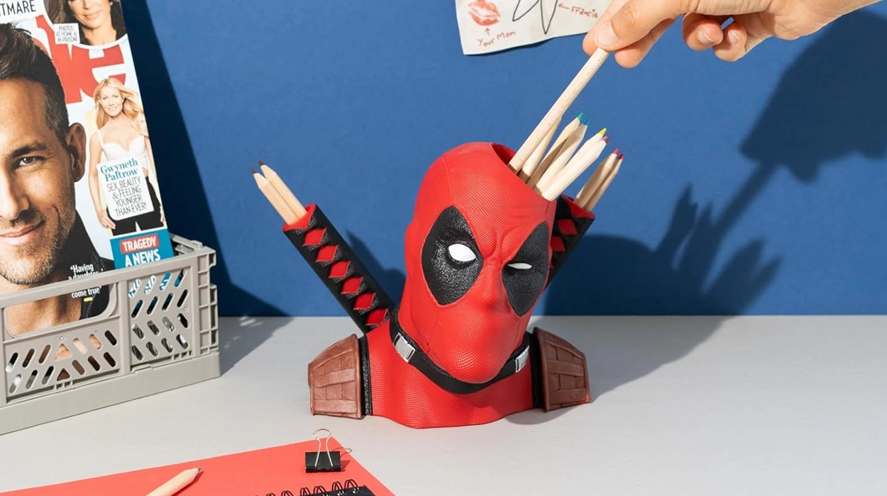 Chollo Soporte para lápices Deadpool 3D Marvel por sólo 16€ (46% de descuento)