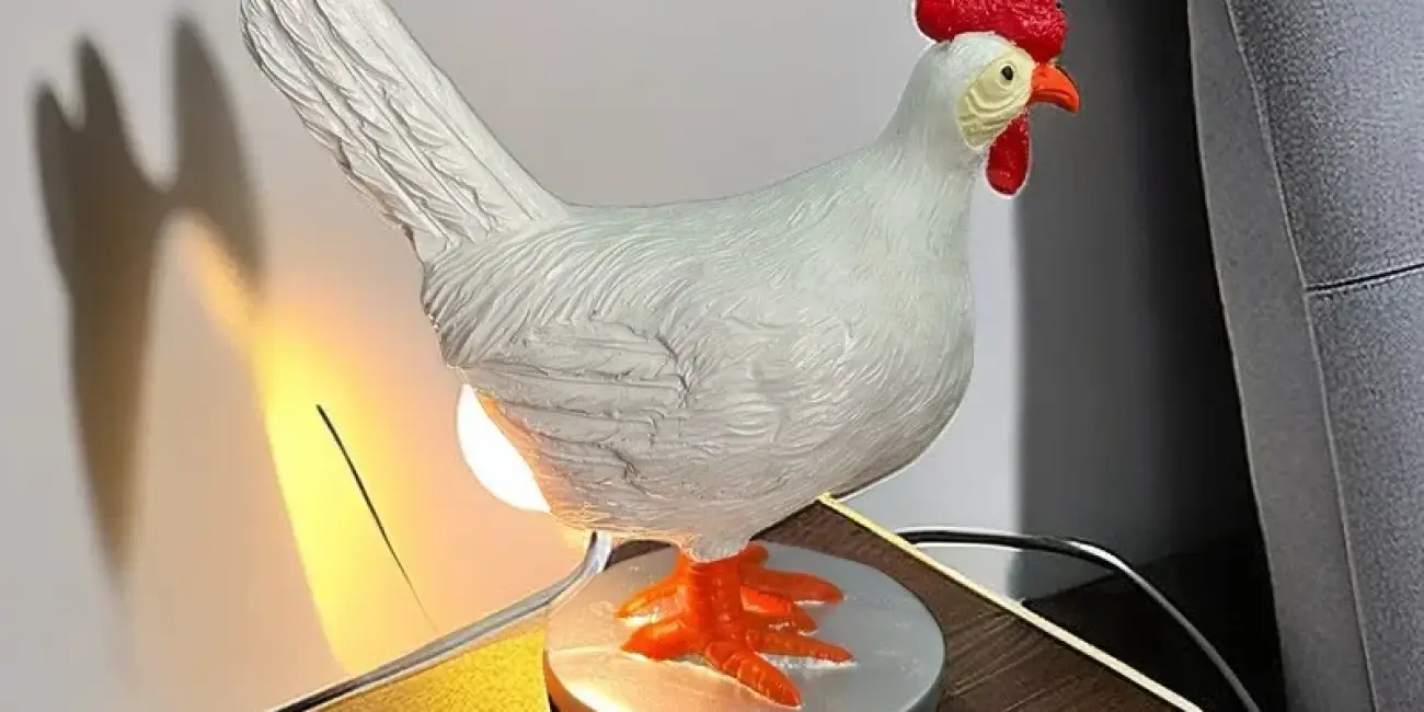 Chollo Lámpara LED USB gallina ponedora con huevo que se enciende por sólo 7,79€ (66% de descuento)