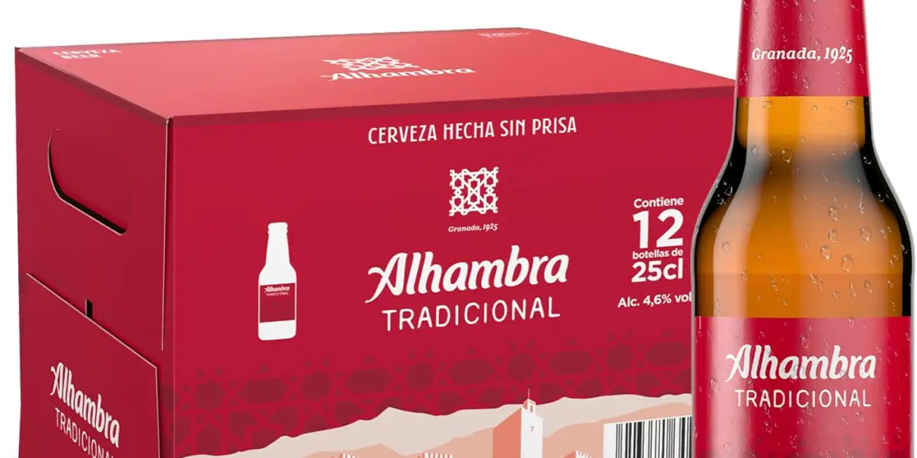 Chollo 12 botellines Alhambra Tradicional de 25 cl por sólo 4,74€ (25% de descuento)