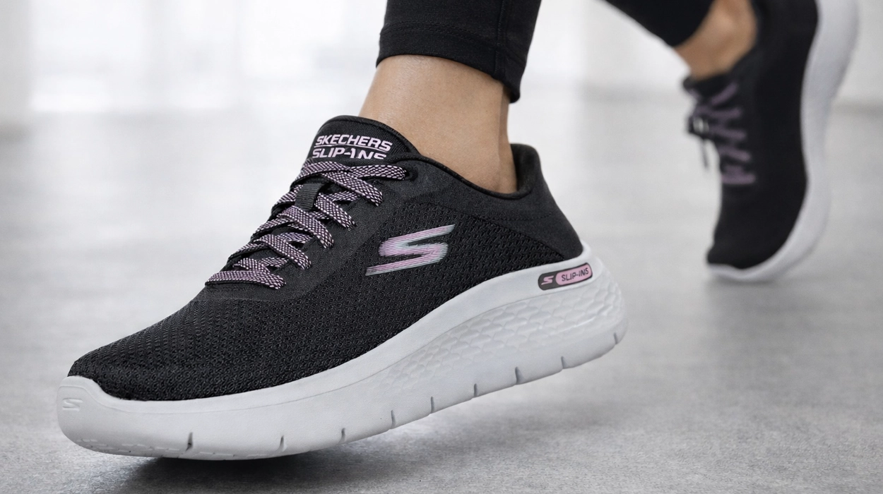 Chollo Zapatillas Skechers Slip-Ins Go Walk Flex Carla para mujer por sólo 50€ con envío gratis (41% de descuento)