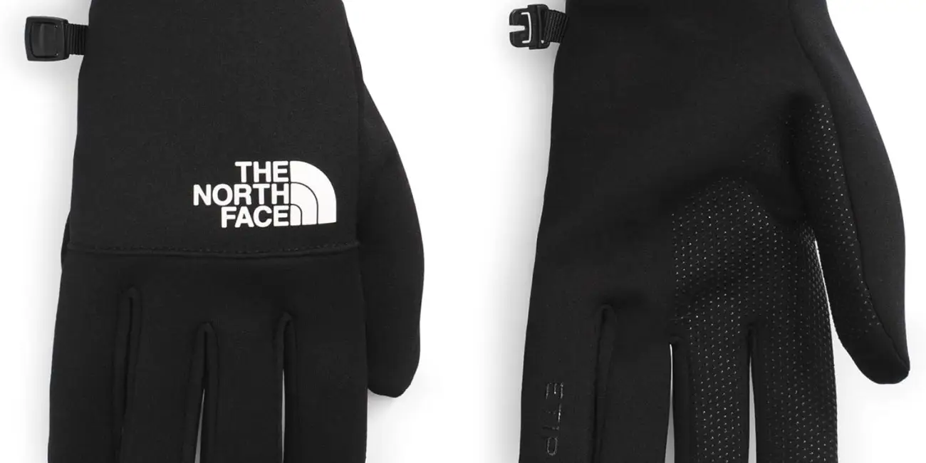Guantes The North Face Etip por sólo 27€: cálidos y táctiles para usar el móvil (-40%)