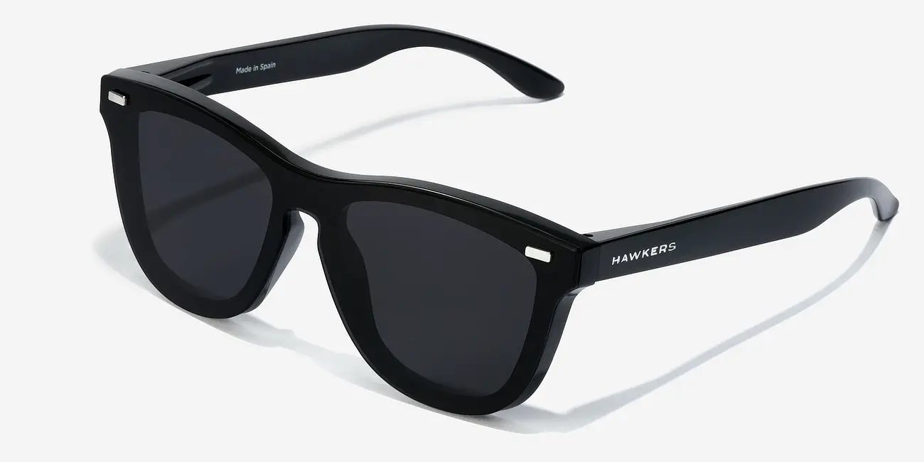 AMAZON fulmina el precio de estas geniales gafas de sol HAWKERS One Hybrid