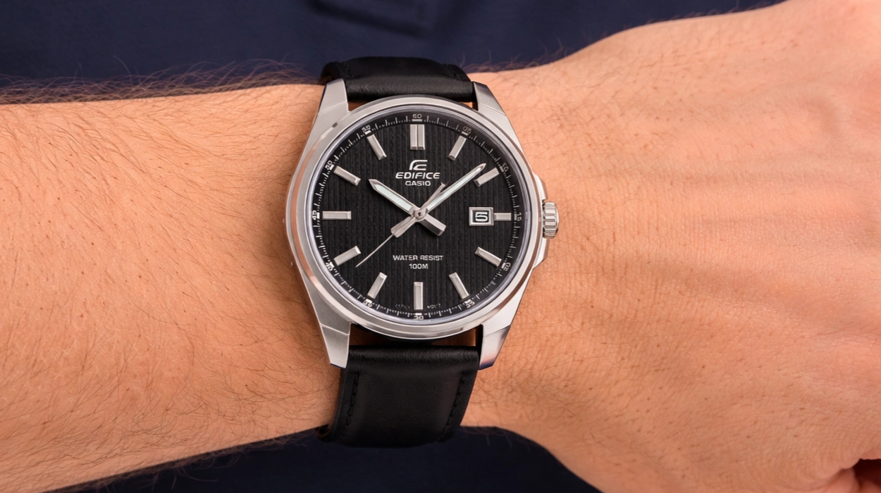 Chollo Reloj Casio Edifice Classic EFV-150L-1AVUEF para hombre por sólo 69,95€ con envío gratis (30% de descuento)