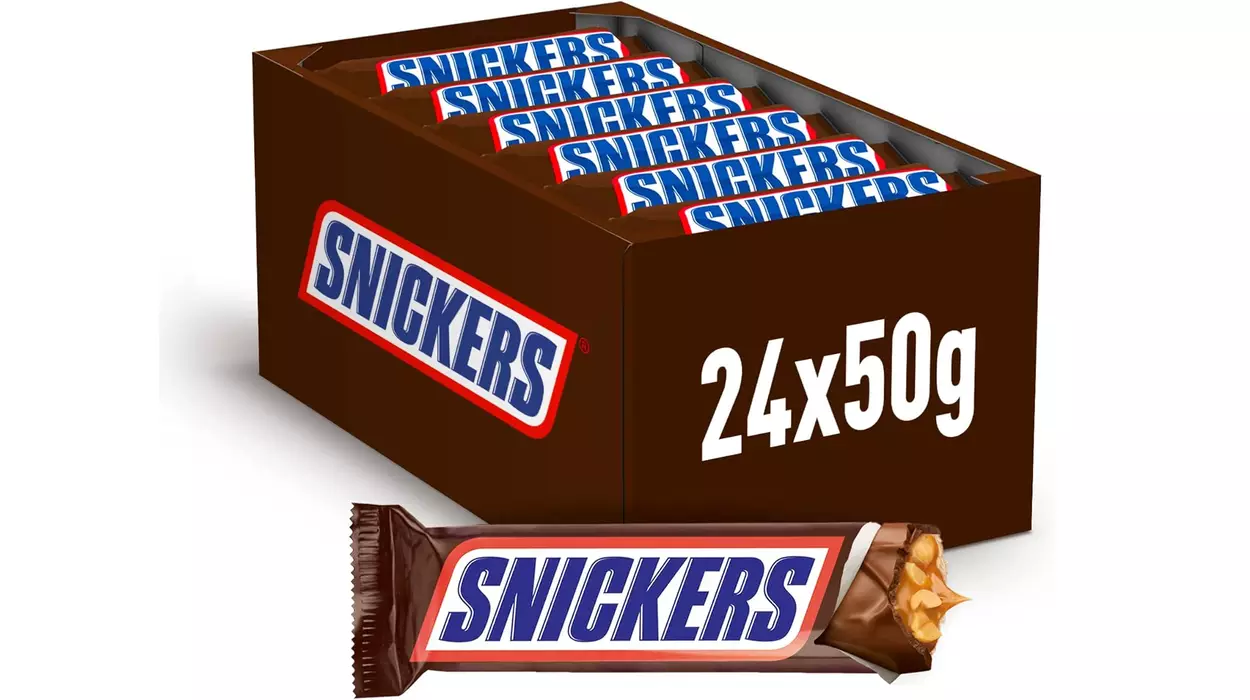 Chollo Pack x24 chocolatinas Snickers por sólo 13,55€ con cupón y envío gratis (-55%) ¡0,56€ cada una! (en supers te costarían 1,49€)