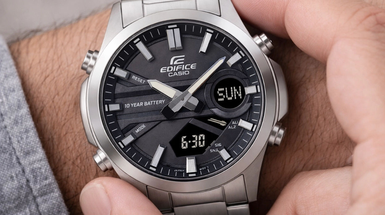 Chollo Reloj Casio Edifice EFV-C120D-1AEF por sólo 89,95€ con envío gratis (24% de descuento)