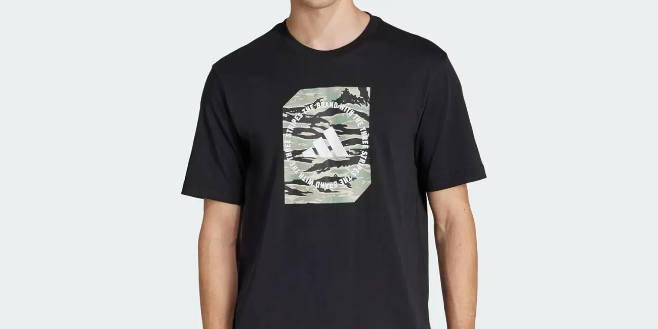Chollo Camiseta Adidas Camo Shape Graphic para hombre por sólo 12,99€ (48% de descuento)