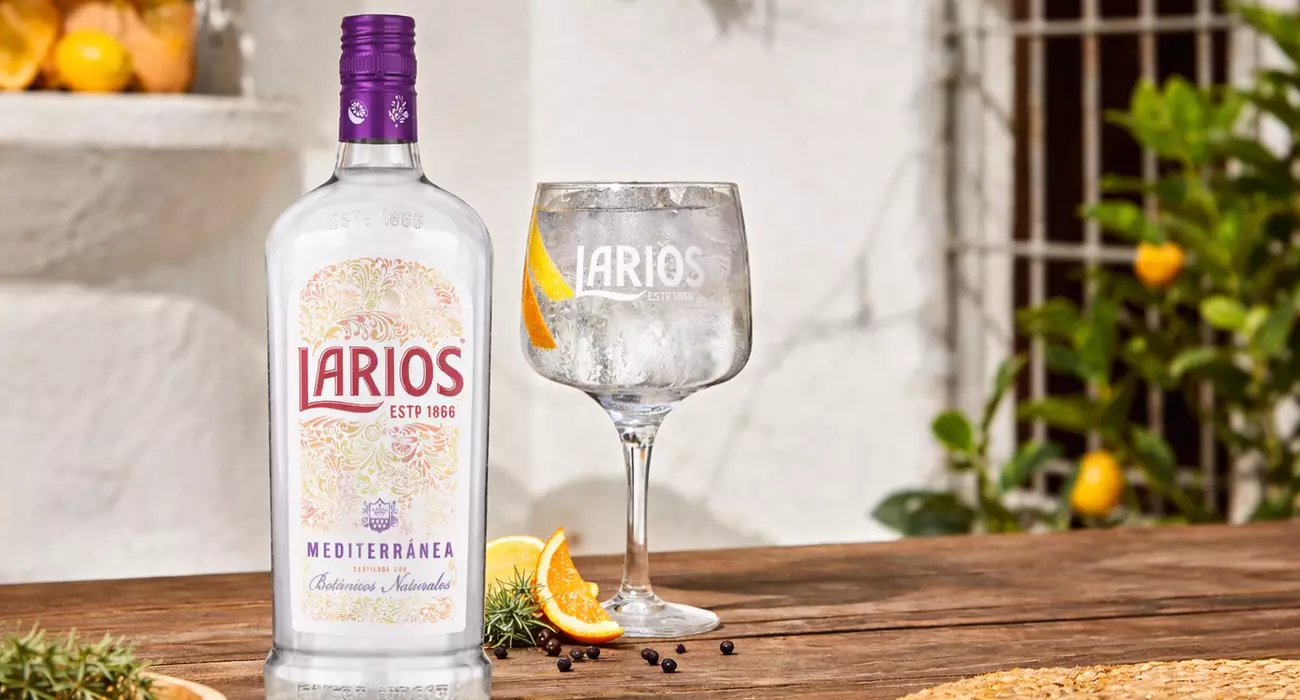 Chollo Ginebra Larios Mediterránea por sólo 7,45€ (-28%)