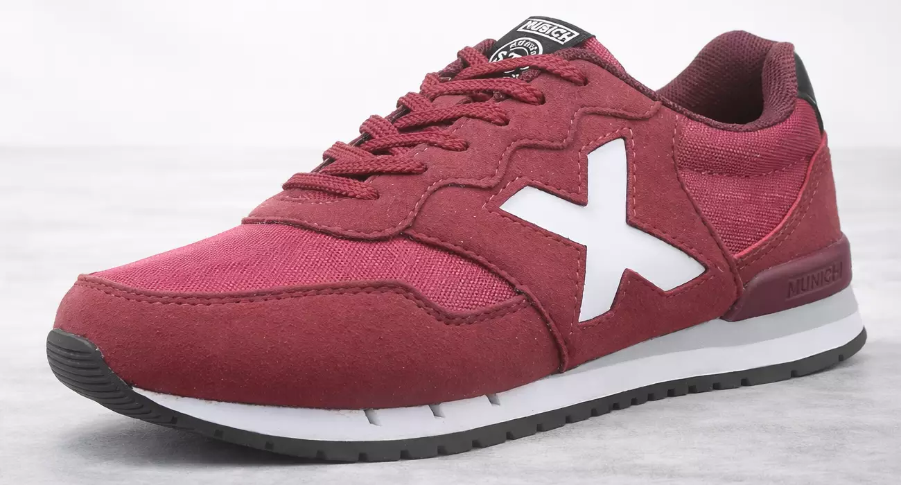 Chollo Zapatillas Munich Dash Kid unisex para niños en talla hasta 38 por sólo 32,95€ con envío gratis (45% de descuento)