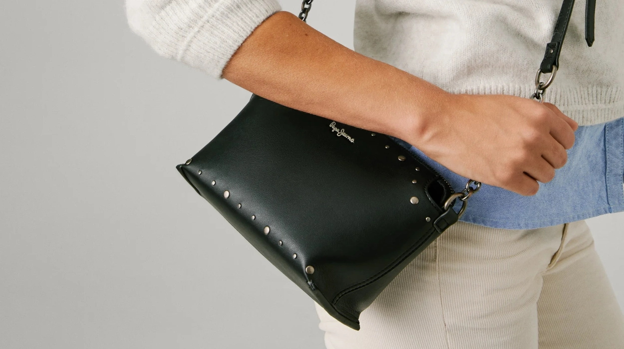 Chollo Bolso Pepe Jeans Edith Moon para mujer por sólo 36,60€ con envío gratis (33% de descuento)