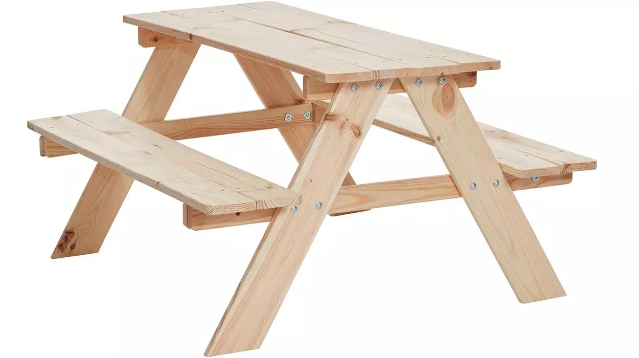 Diversión asegurada con la mesa de madera para niños Happy People por sólo 56,87€ con envío gratis (-49%)