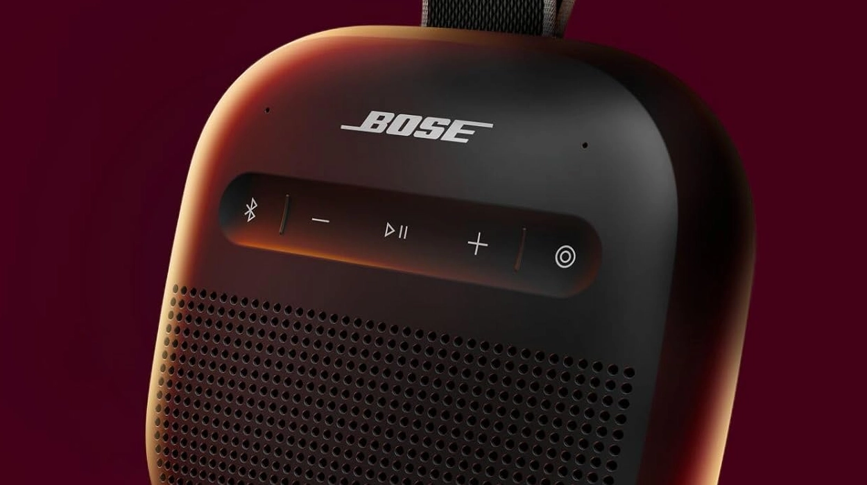 Amazon rebaja un 32% el altavoz premium Bose SoundLink Micro (2ª generación) y ahora es más fácil hacerse con él