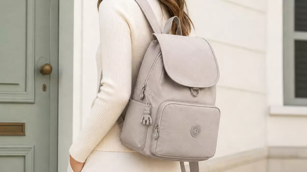 Chollo Mochila mediana Kipling City Pack por sólo 58,19€ con envío gratis (47% de descuento)
