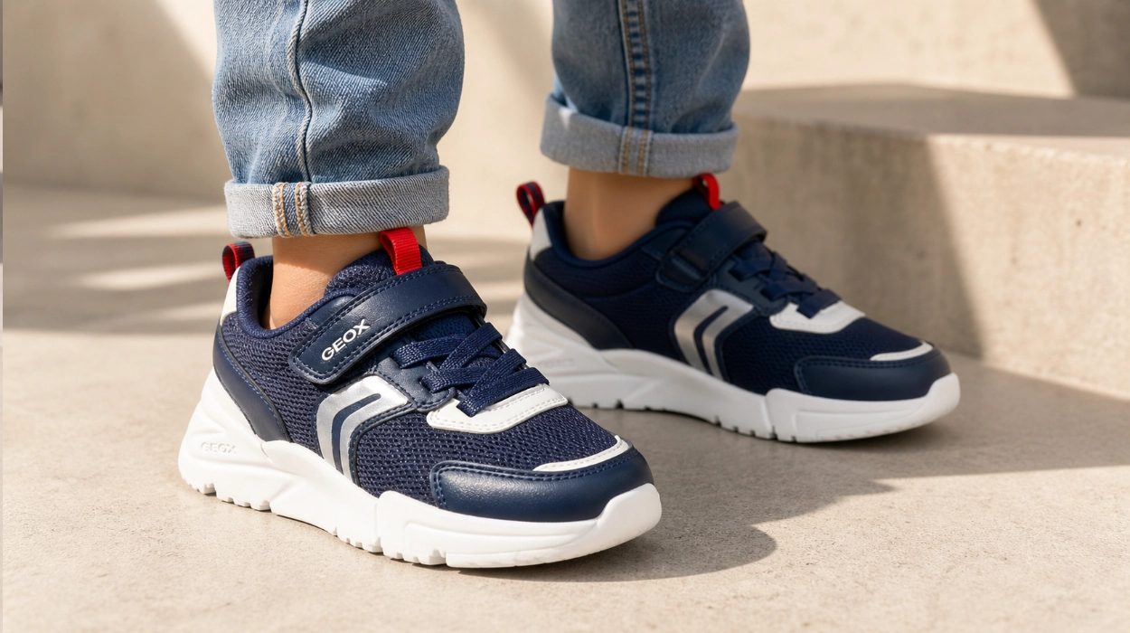 Chollo Zapatillas infantiles Geox J Loftus Boy (hasta talla 39) por sólo 31,92€ con envío gratis (-36%)