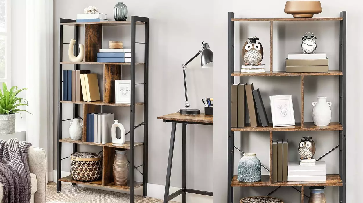 Elegancia industrial: librería Vasagle de 5 niveles con barras en X por sólo 55,99€ con envío gratis (-20%)