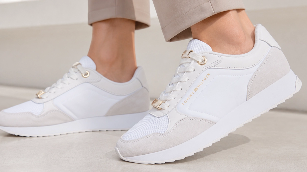 Chollo Zapatillas de piel Tommy Hilfiger Chic Eva Runner mesh para mujer por sólo 49,95€ con envío gratis (50% de descuento)