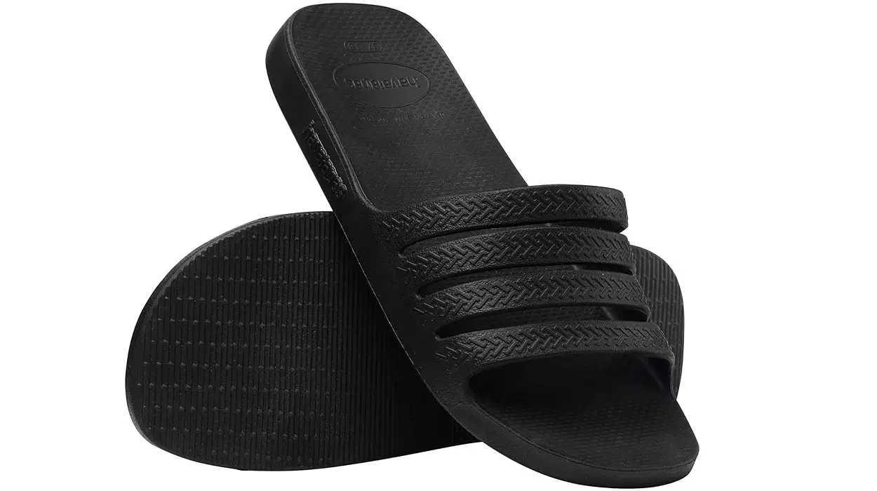Chollo Chanclas Havaianas Slide Stradi en tallas desde 33 hasta 42 por sólo 13,71€ (-51%)