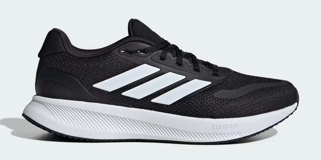 Ahorra a lo grande: estas zapatillas Adidas Runfalcon 5 Wide para pies anchos tienen un 37% de descuento en Amazon