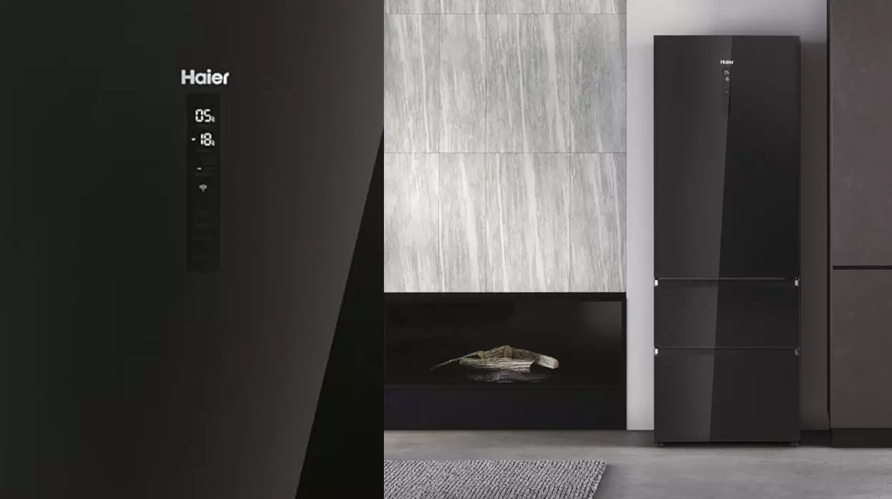 Frigorífico combi Haier 3D 70 Series 7 con WiFi, Total No Frost y botellero de 483L por sólo 845,99€ con envío gratis (-32%)